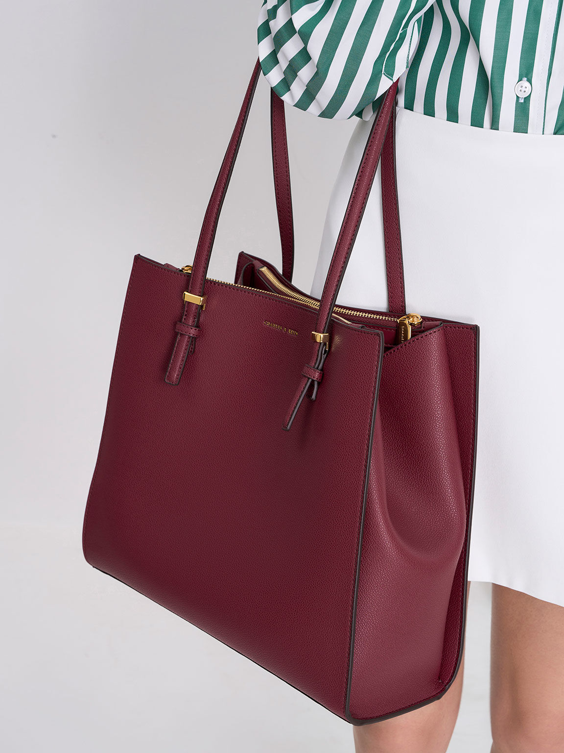 wooum Charles And Keith Bag ( color - Maroon)